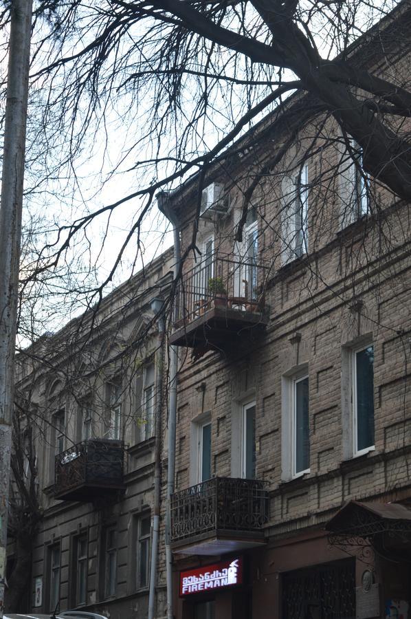 Amoun Hostel Tbilisi Ngoại thất bức ảnh