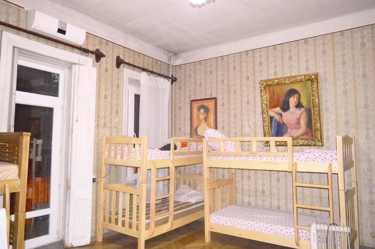 Amoun Hostel Tbilisi Ngoại thất bức ảnh